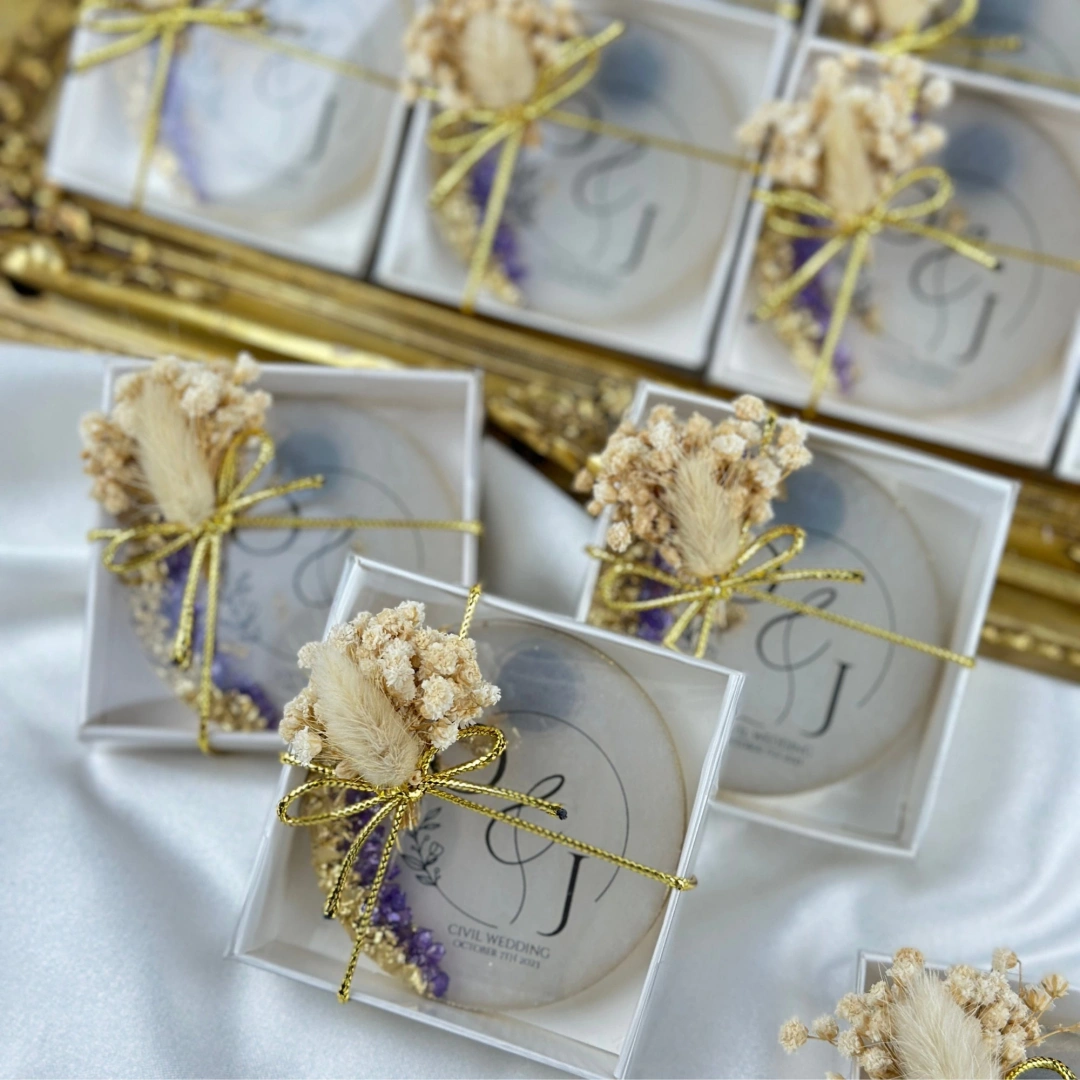 Kişiselleştirilmiş Kutulu Epoksi Magnet Seti – 20 Adet Şık Düğün Hediyesi