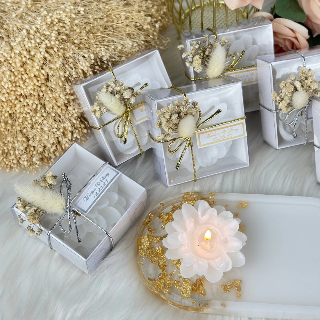 Lotus Işığı – Kişiye Özel Kutulu El Yapımı Doğal Mum Seti (20 Adet)