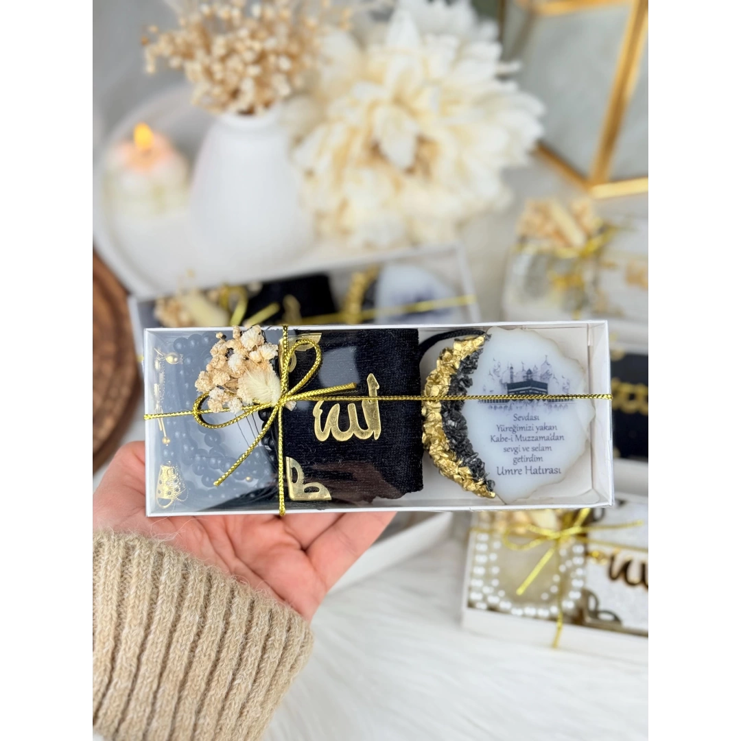 Kişiye Özel Üçlü Set: Mini Kur’an, 99’luk Tesbih ve Epoksi Magnet – El Yapımı Lüks Kutu