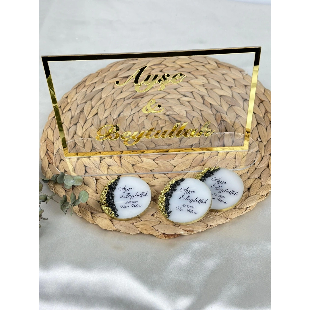 Pleksi Masa İsimliği – Kişiye Özel Nikah & Nişan Dekoru