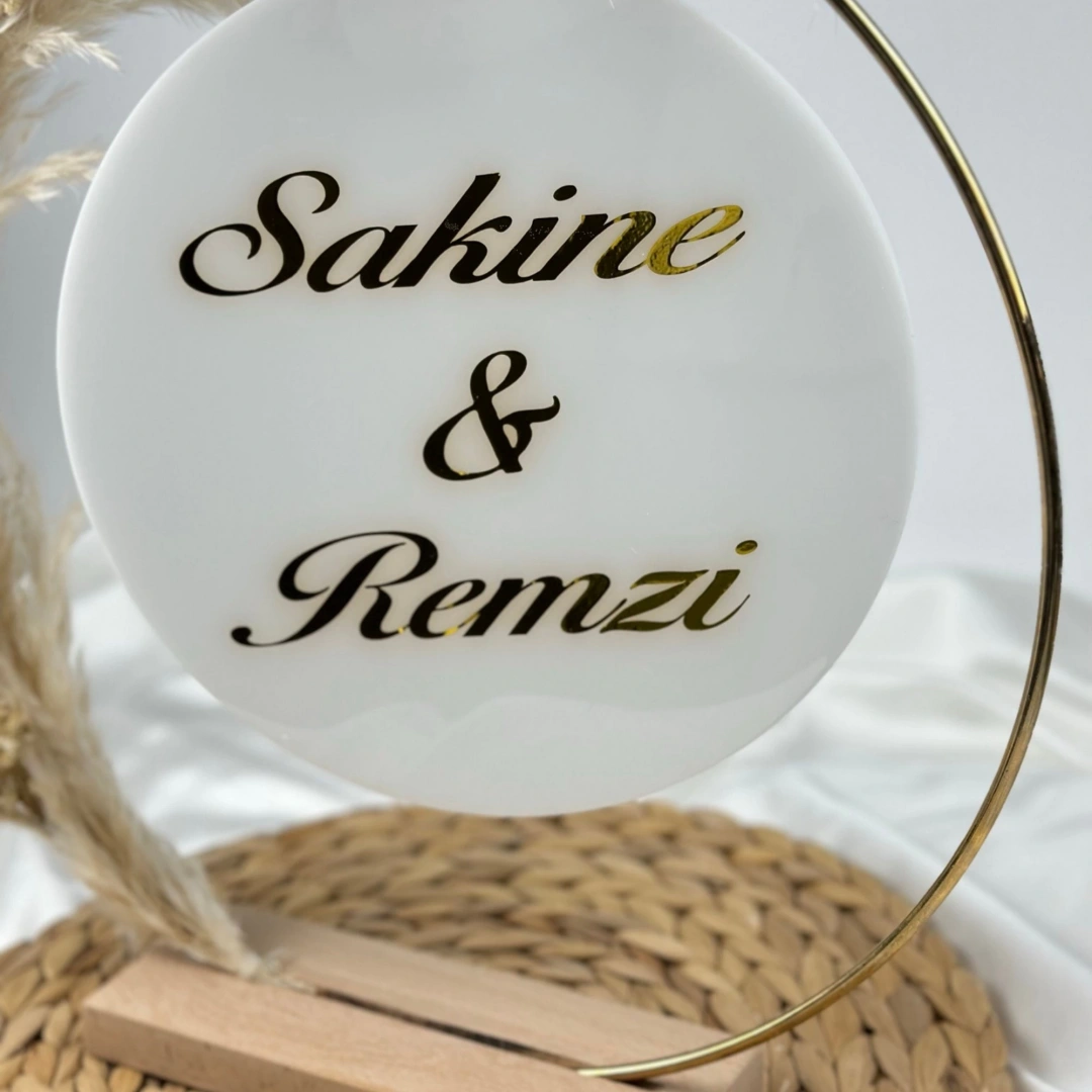 Kişiye Özel Metal Halkalı Reçine Düğün Masa İsimliği (20 Adet)