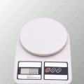 Beyaz Plastik Dijital Mutfak Tartısı – 24x16.8x1.5cm
