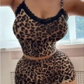 HERŞEYTREND  Leopar Desenli Dantel İşlemeli İnce Askılı Şortlu Pijama Takımı