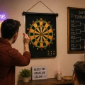 HERŞEYTREND Manyetik Dart Oyunu Katlanabilir Güvenli Dart Seti 6 Ok Hediyeli