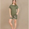 HERŞEYTREND  Şık Tasarım Çiçek Desenli Yeşil Şortlu Kısa Kol Viskon Pijama Takımı