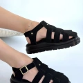 HERŞEYTREND Tenra Siyah Süet Kemerli Sandalet