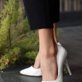 HERŞEYTREND Hillar Beyaz Cilt Stiletto Ayakkabı