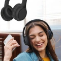 Kulak Üstü Kablosuz Bluetooth Kulaklık Gürültü Önleyici Uzun Şarj Süreli