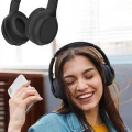 Kulak Üstü Kablosuz Bluetooth Kulaklık Gürültü Önleyici Uzun Şarj Süreli