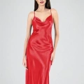 HERŞEYTREND  Uzun Gecelik Degaje Kırmızı