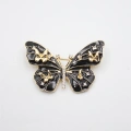 HERŞEYTREND Kelebek Broş - Siyah