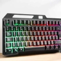 HERŞEYTREND Led Işıklı Oyuncu Klavye Usb Girişli RGB Işıklı Q Klavye Mouse Hediyeli