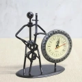 Metal Saatli Keman Çalan Müzisyen Alk4333