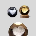 Romantik Kalpli Kristal Cam Küre USB’li Işıklı Dekoratif Obje