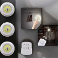 Spot Lamba Led Işık 3lü Uzaktan Kumandalı Pilli Yapışkanlı Kablosuz