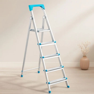 4+1 Basamaklı Metal Merdiven 105 cm 120 kg