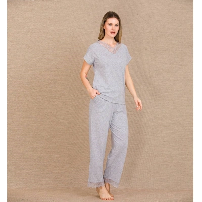 HERŞEYTREND  Viskon Şık Tasarım Dantel İşlemeli Gri Kısa Kol Pijama Takımı