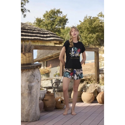 HERŞEYTREND  Yaprak Desenli ve Baskılı o Segredo e se Permitir Florescer Şort Takımı