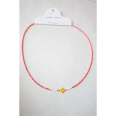 LitaeTrend Kum Boncuklu Yonca Kolye - Nar Çiçeği