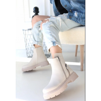 Menta Bej Cilt Fermuar Aksesuarlı Bot