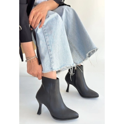 HERŞEYTREND Mişha Siyah Cilt Topuklu Bot