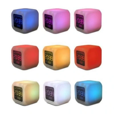 HERŞEYTREND Renk Değiştiren Küp Saat