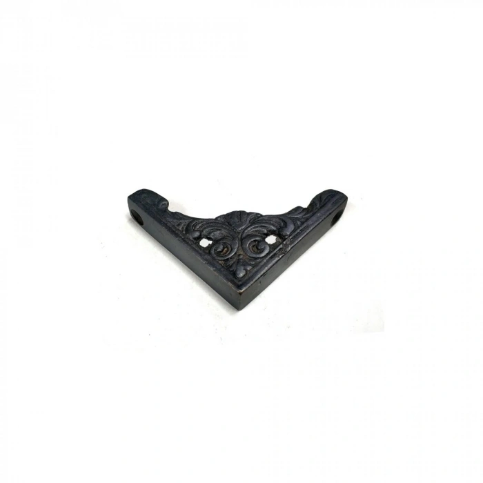 Antika Tarz Dekoratif Pirinç Köşe Süsü - 58x58 Mm, Oksit