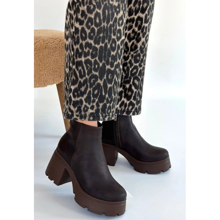 HERŞEYTREND Belay Acı Kahve Nubuk Topuklu Bot