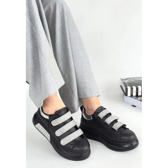 Elika Siyah Cilt Simli Cırt Cırtlı Spor Ayakkabı