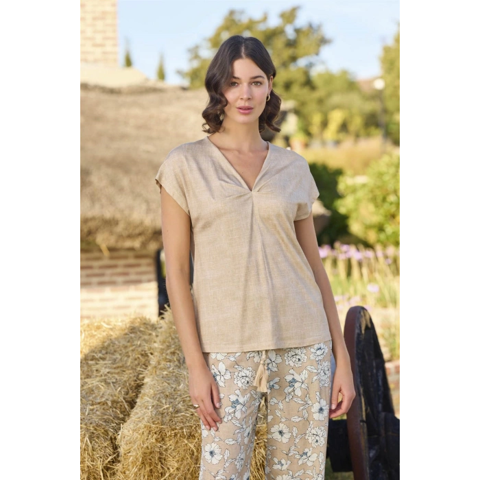 HERŞEYTREND  Çiçek Deseni V Yaka Pijama Takımı