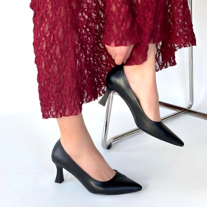 HERŞEYTREND Mırta Siyah Cilt Topuklu Ayakkabı