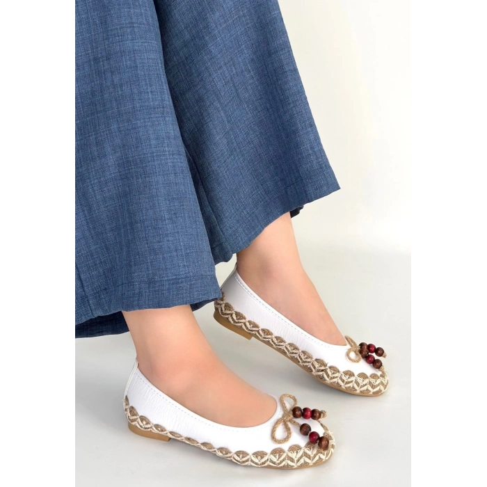 HERŞEYTREND Ilwe Beyaz Cilt Babet Ayakkabı