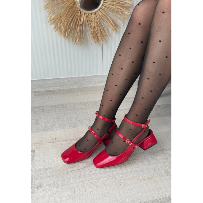 Karmi Kırmızı Rugan Topuklu Kemerli Ayakkabı