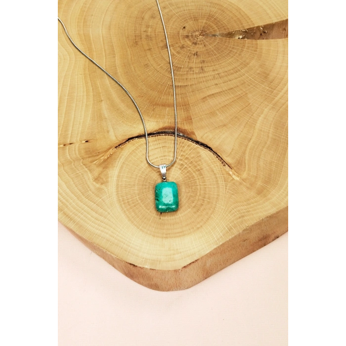 LitaeTrend Apatit Doğal Taşı Zincirli El Yapımı Kolye Uç: 2 cm Zincir: 20 cm Kutulu