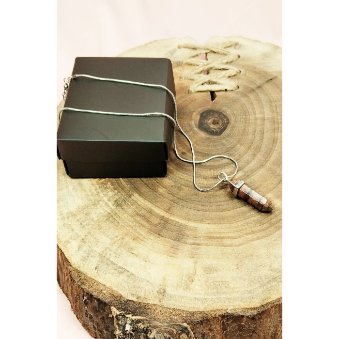 LitaeTrend Kantaşı Doğal Taşı Zincirli El Yapımı Tasarımlı Kolye Uç: 3,5 cm Zincir: 20 cm Kutulu