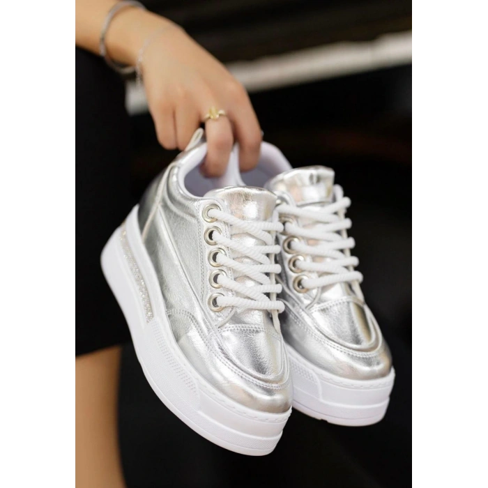 Lulu Gümüş Rugan Bağcıklı Spor Ayakkabı