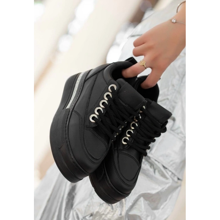 Lulu Siyah Cilt Bağcıklı Spor Ayakkabı