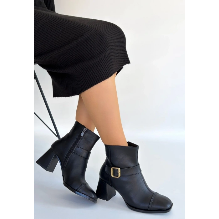 HERŞEYTREND Mejjo Siyah Cilt Topuklu Bot