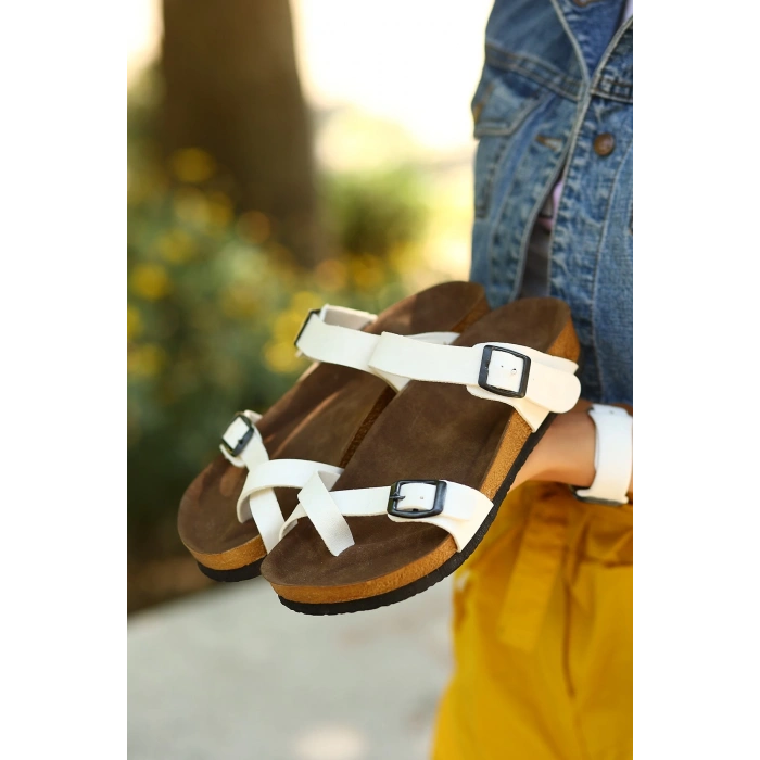 HERŞEYTREND Opil Beyaz Cilt Terlik