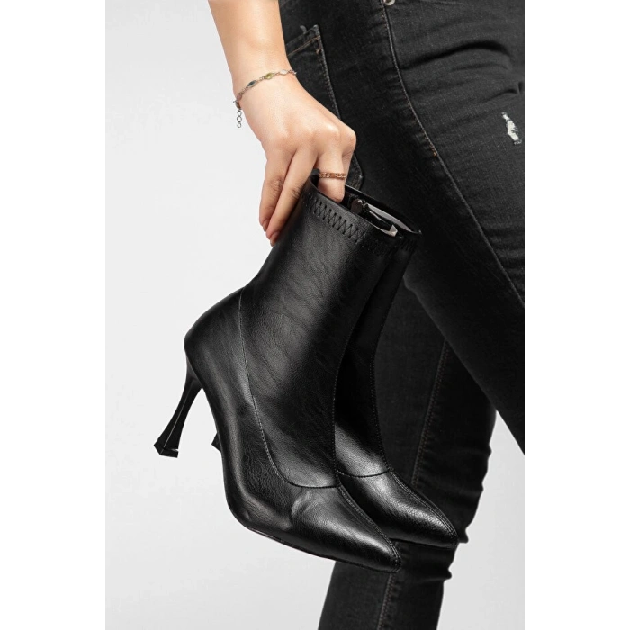 HERŞEYTREND Orjen Siyah Cilt Streç Topuklu Bot