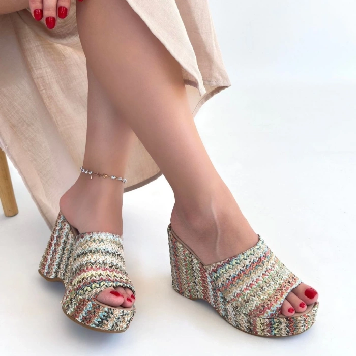 Tlay Kilim Desenli Dolgu Topuk Terlik