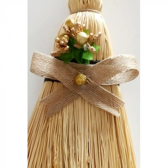 HERŞEYTREND Yaldızlı Çiçekli Dekoratif Süpürge Duvar Süsü