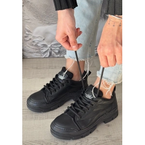 Jule Siyah Cilt Bağcıklı Spor Ayakkabı