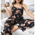 HERŞEYTREND  Büyük Beden Siyah Üstüne Çiçek Desenli İnce Askılı 2li Pijama Takımı