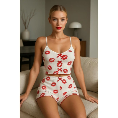 HERŞEYTREND  Dudak Desenli Şortlu Pijama Takımı