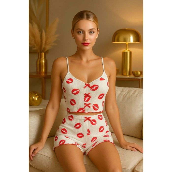 HERŞEYTREND  Dudak Desenli Şortlu Pijama Takımı