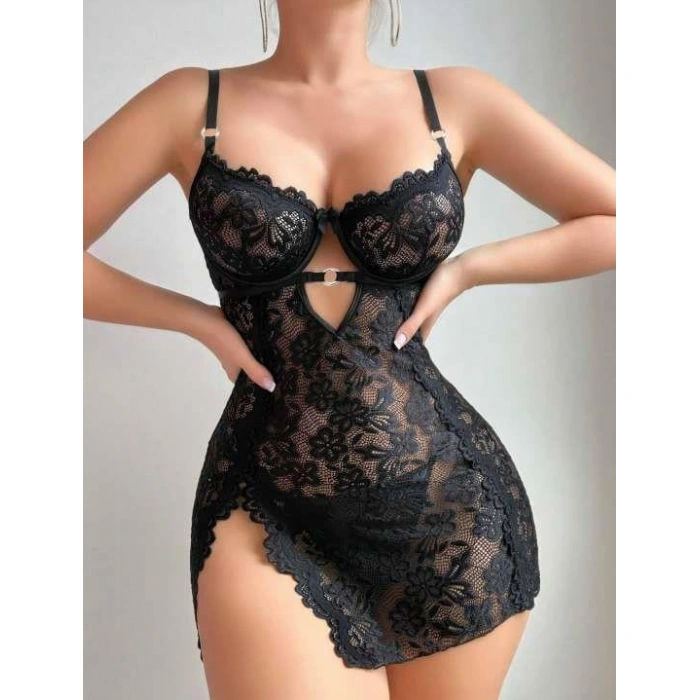 HERŞEYTREND  Siyah Full Dantel İşlemeli İnce Askılı Yırtmaçlı Likralı Fantezi Gecelik