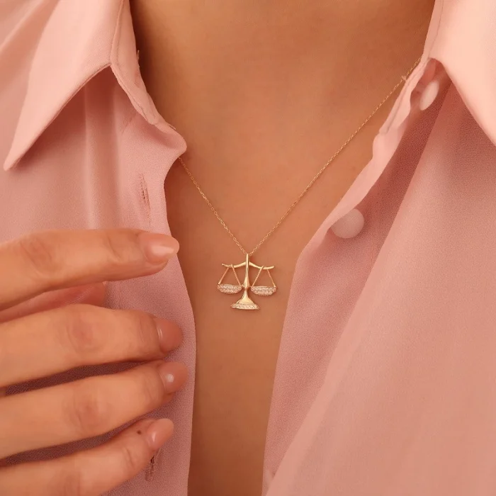 Adalet Terazisi 14 Ayar Altın Kolye