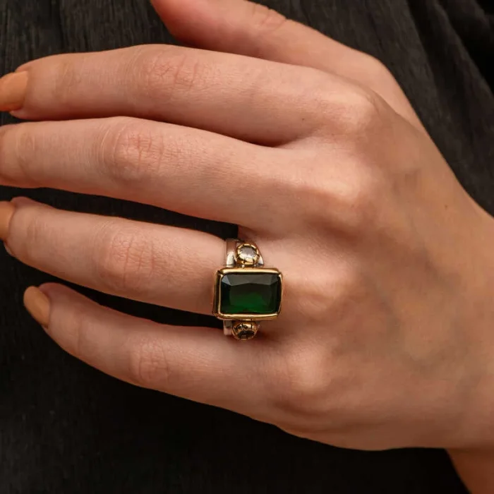 Gümüş Yeşil Zirkon Taşlı Otantik Kadın Yüzük