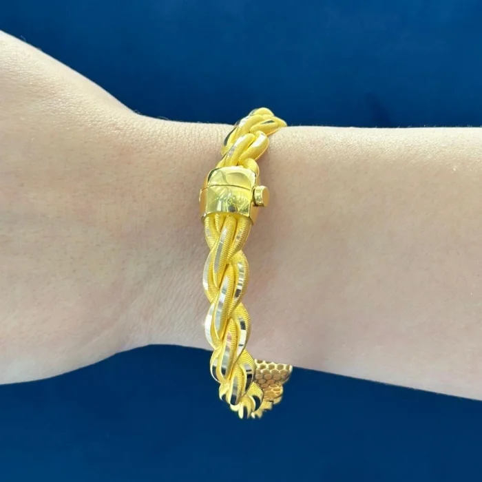 Tokalı Burma 14 Ayar Altın Kelepçe